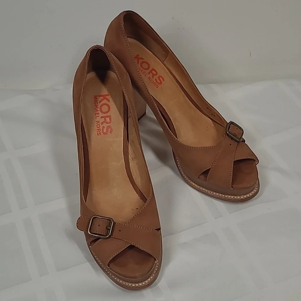 Kors Michael Kors Women's Peep Toe Heels - Picture 10 of 11